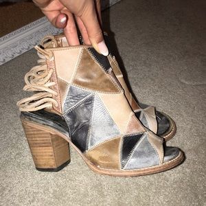 FreeBird Steve Madden Sandals